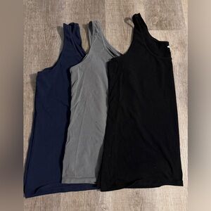 OLD NAVY Lot of 3 Women’s XXL tanks